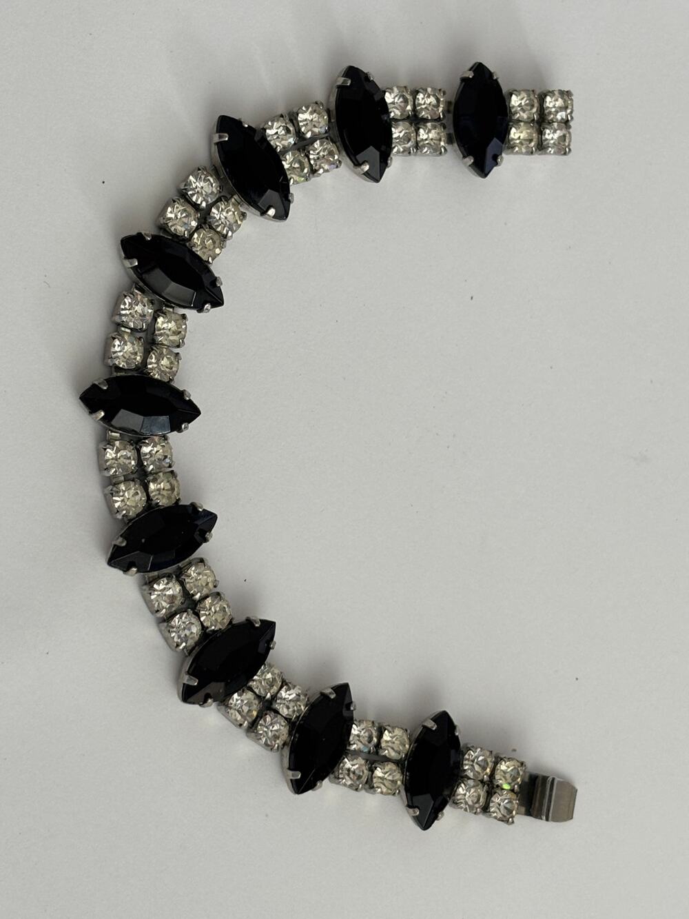 Vintage Weiss Rhinestone Bracelet Black White Silver Tone